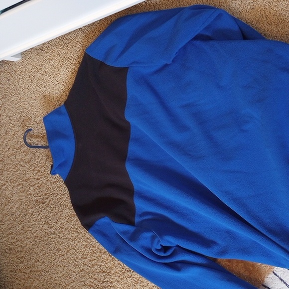 North Face sweater - Picture 5 of 5